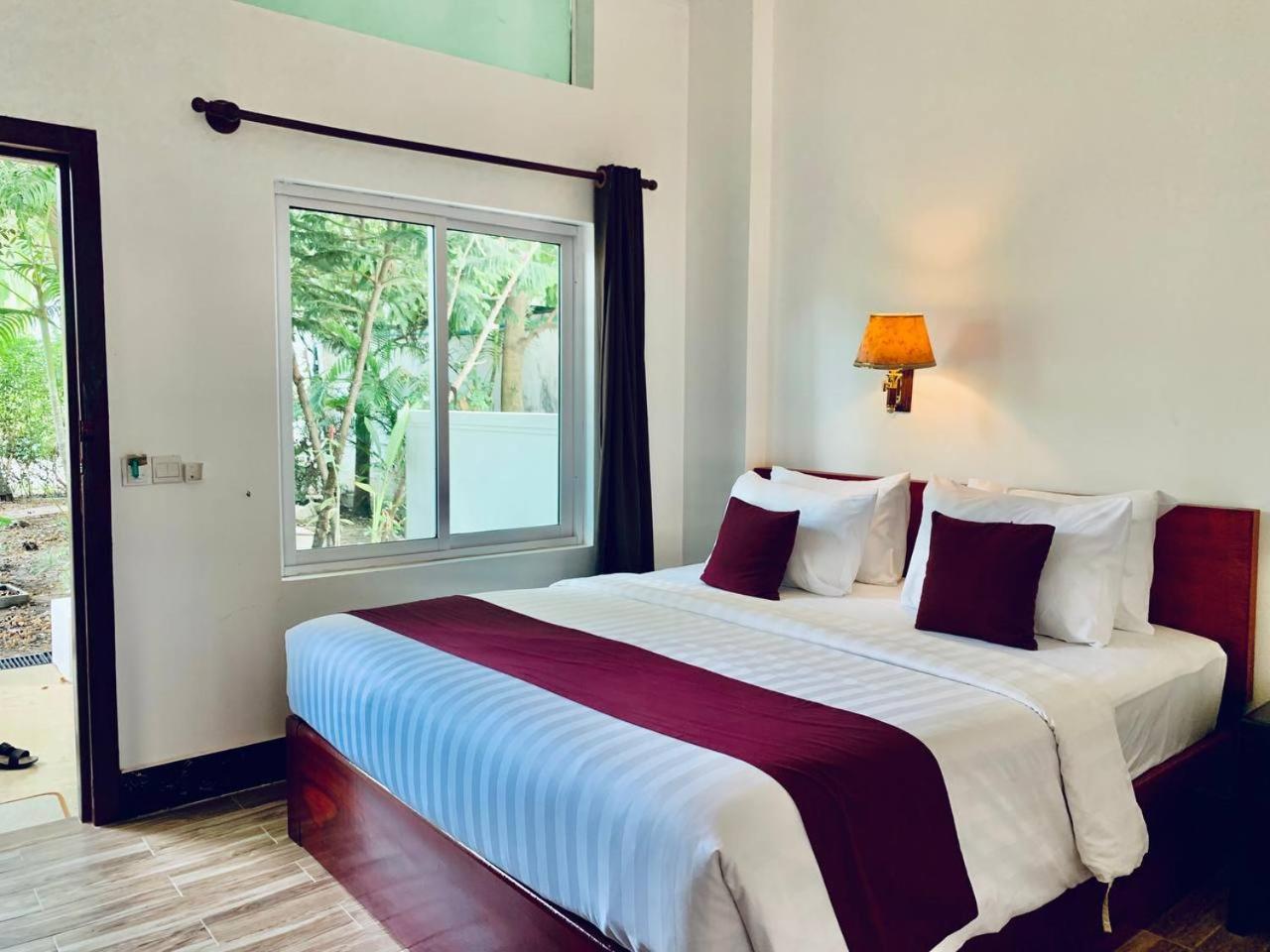 Lucky Garden Boutique 4*