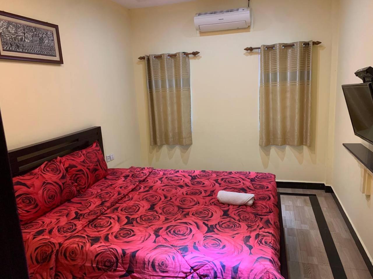 Sophie Angkor Siem Reap