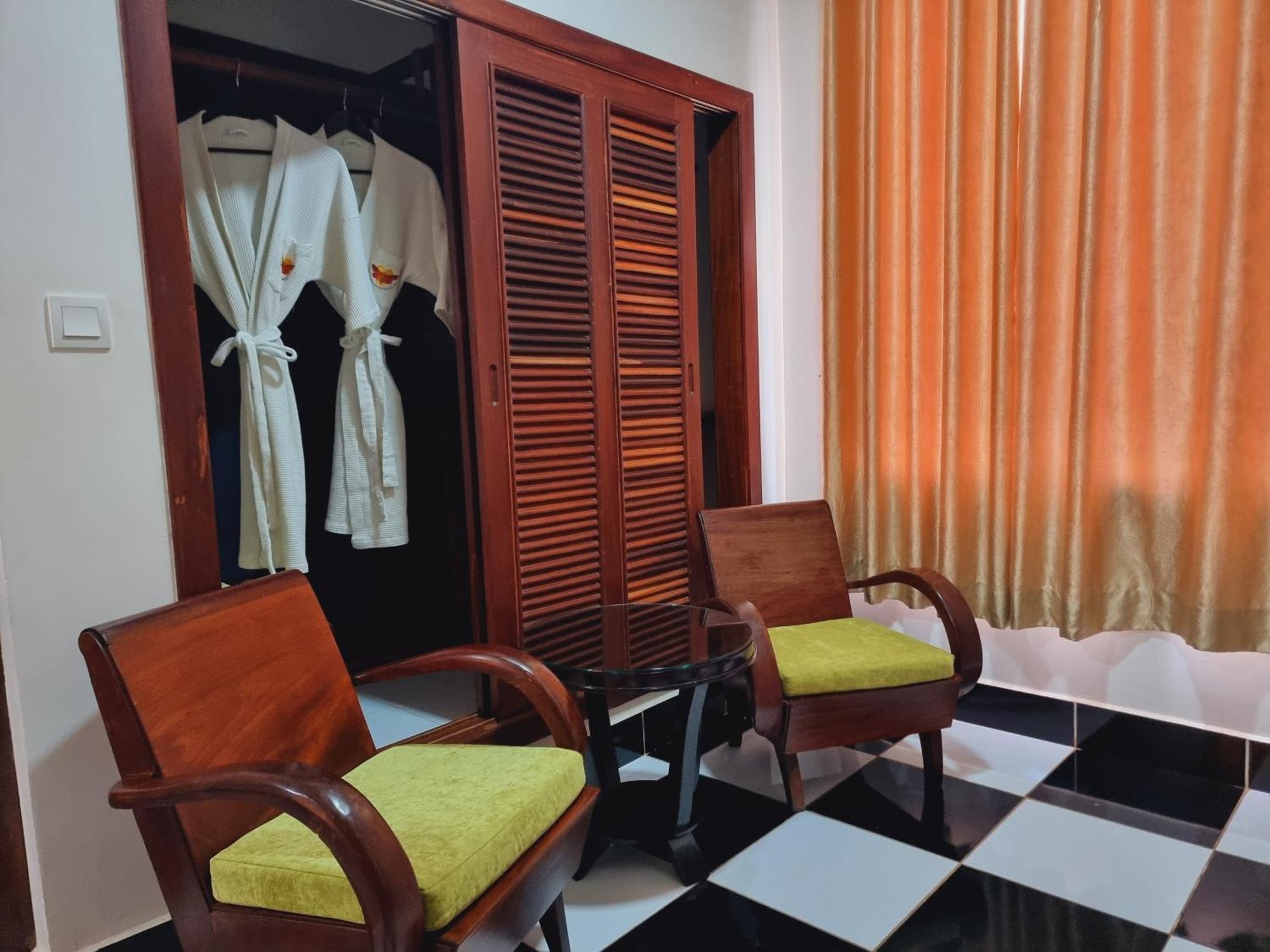 Vid Angkor Boutique 3*