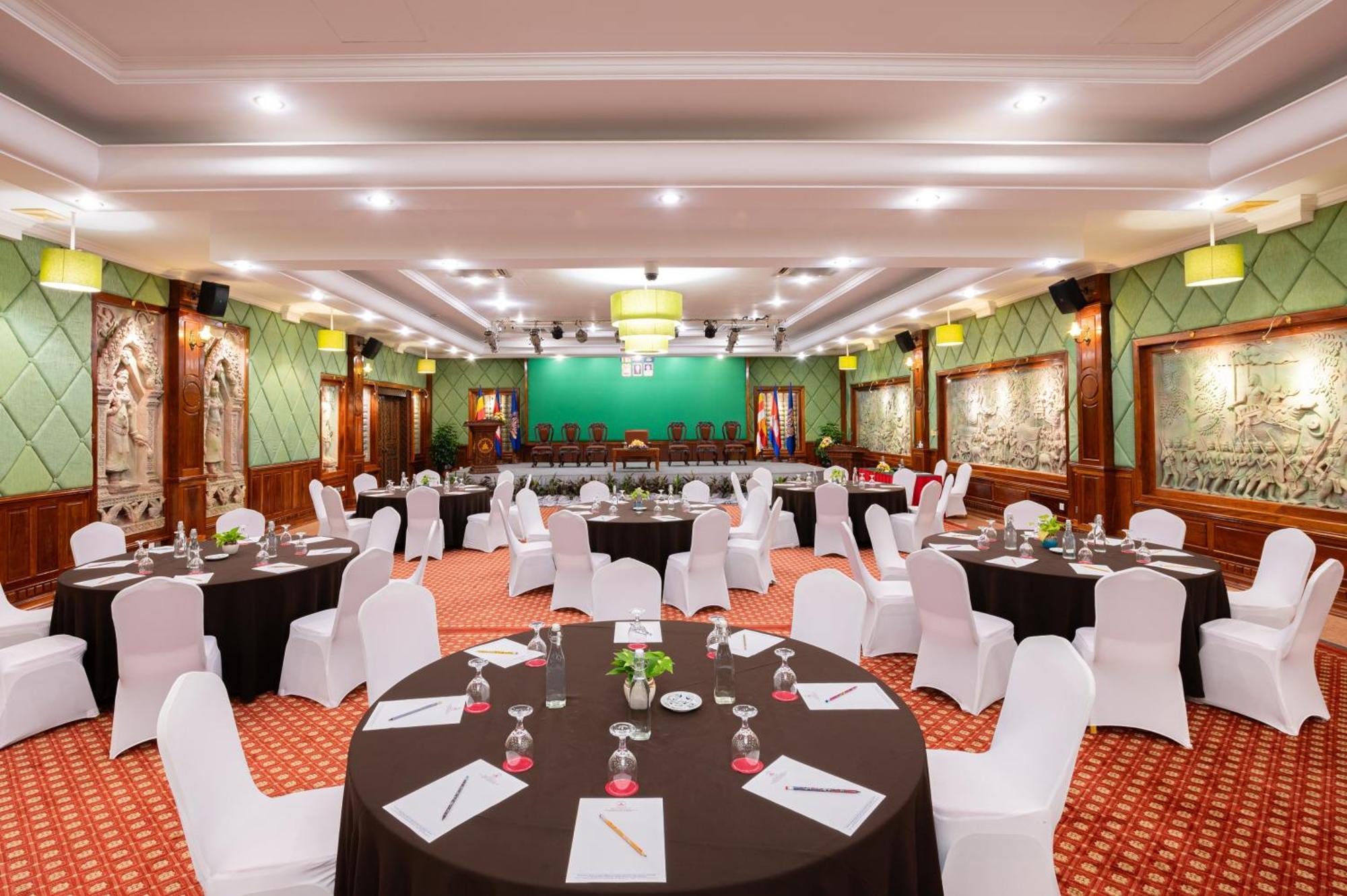 Hotel Somadevi Angkor & 5*