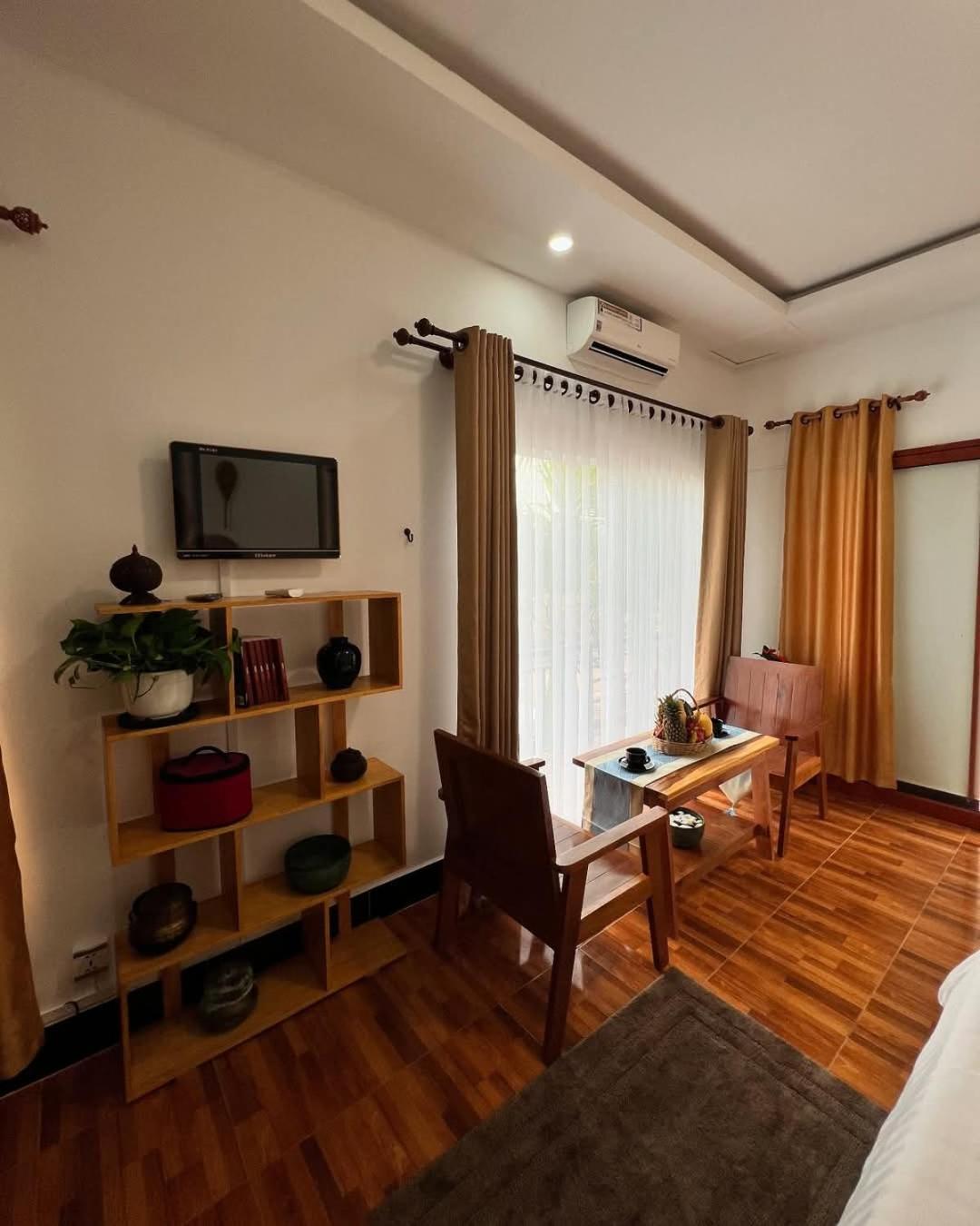 Angkor Hosana * Siem Reap