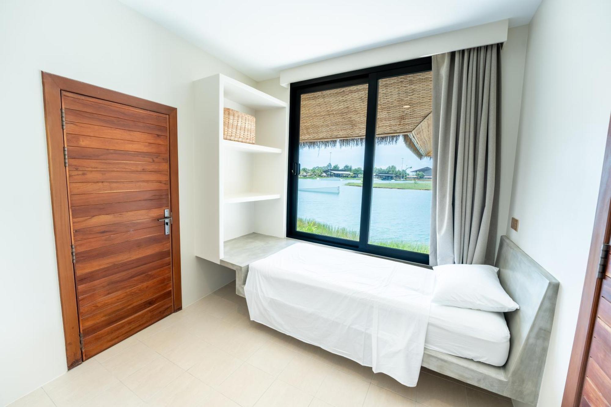 Hotel Wake Park Cambodia 4*