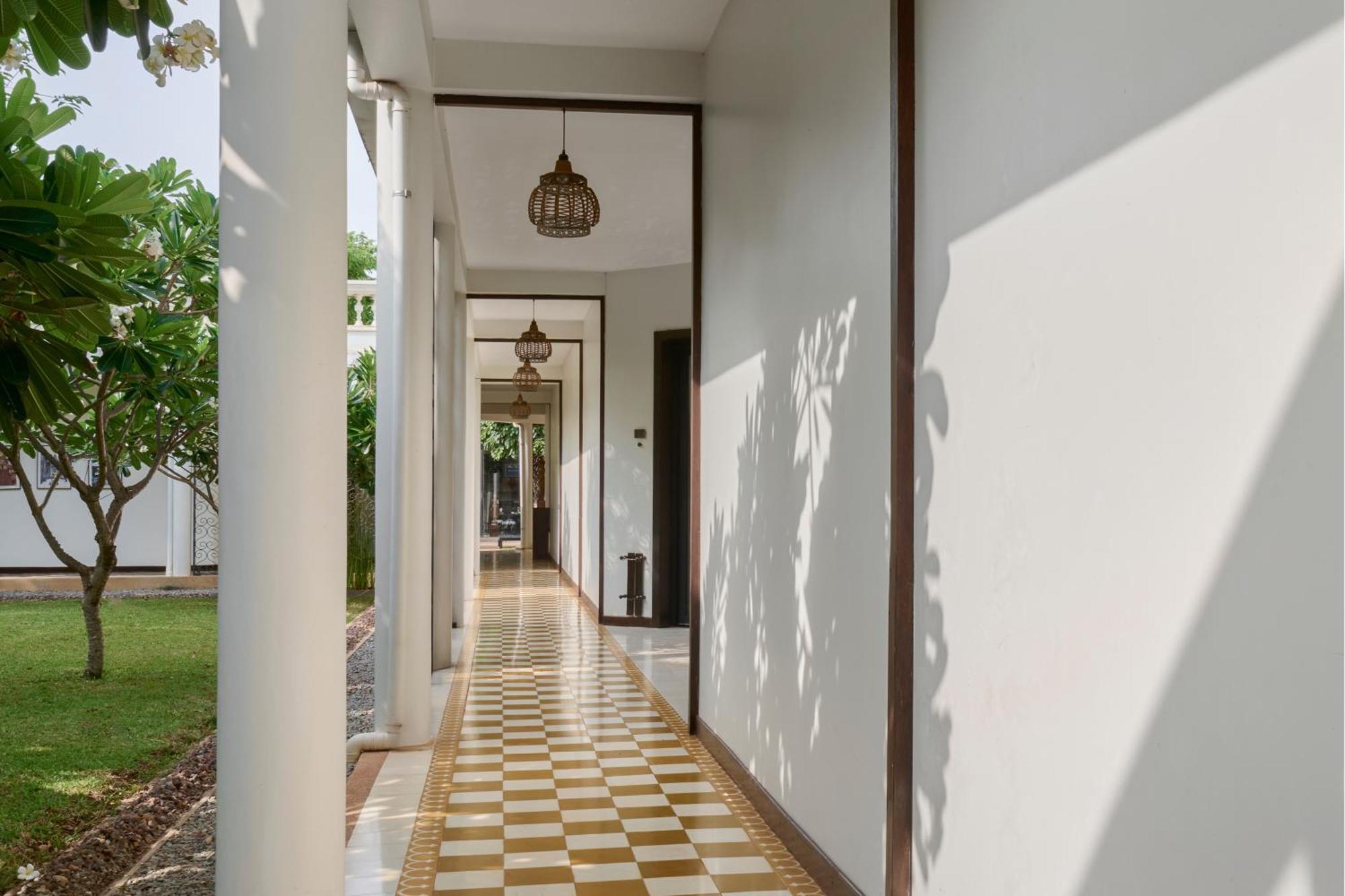 The Embassy Angkor & Khu nghỉ mát Siem Reap