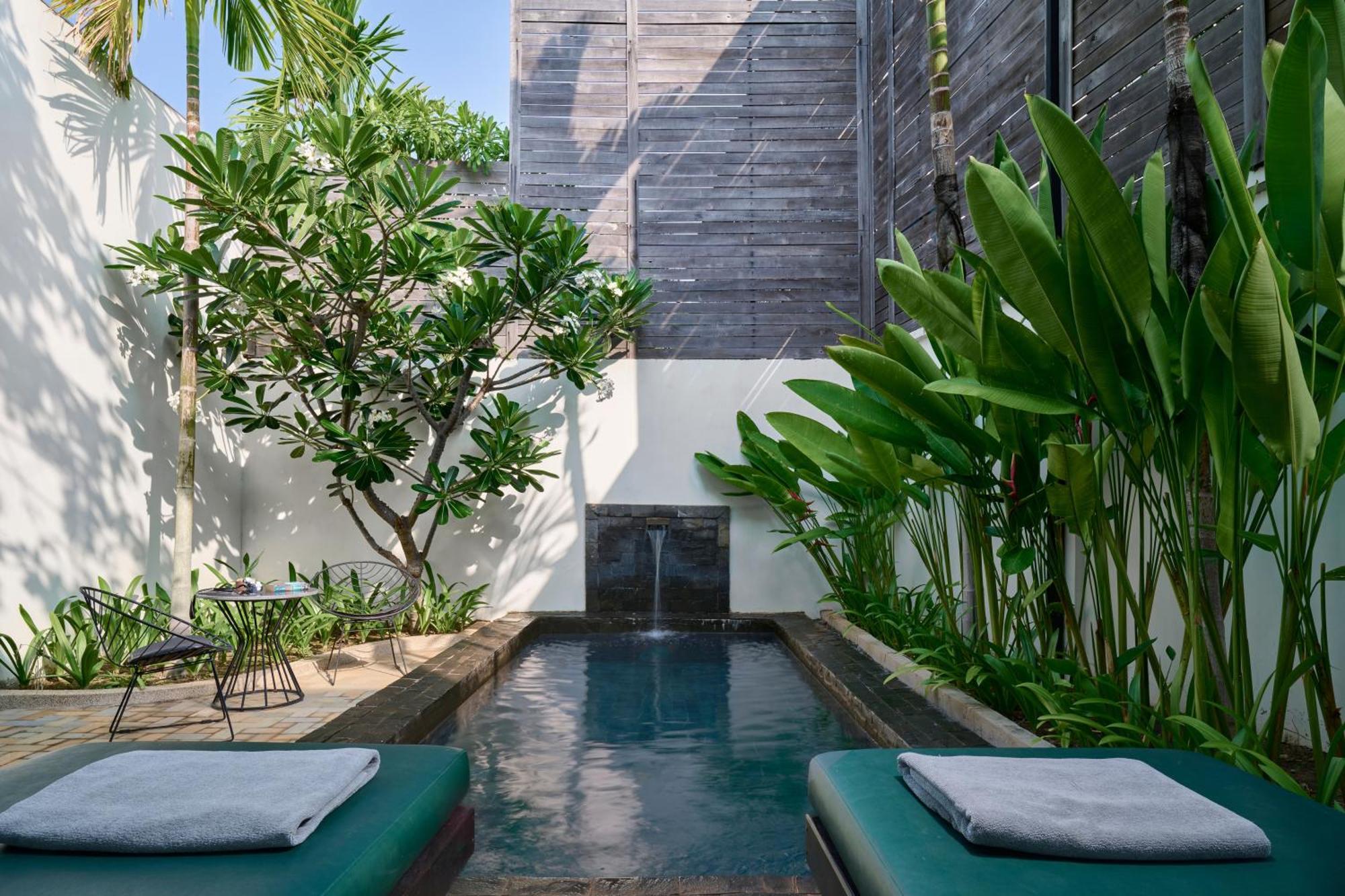 The Embassy Angkor & Khu nghỉ mát