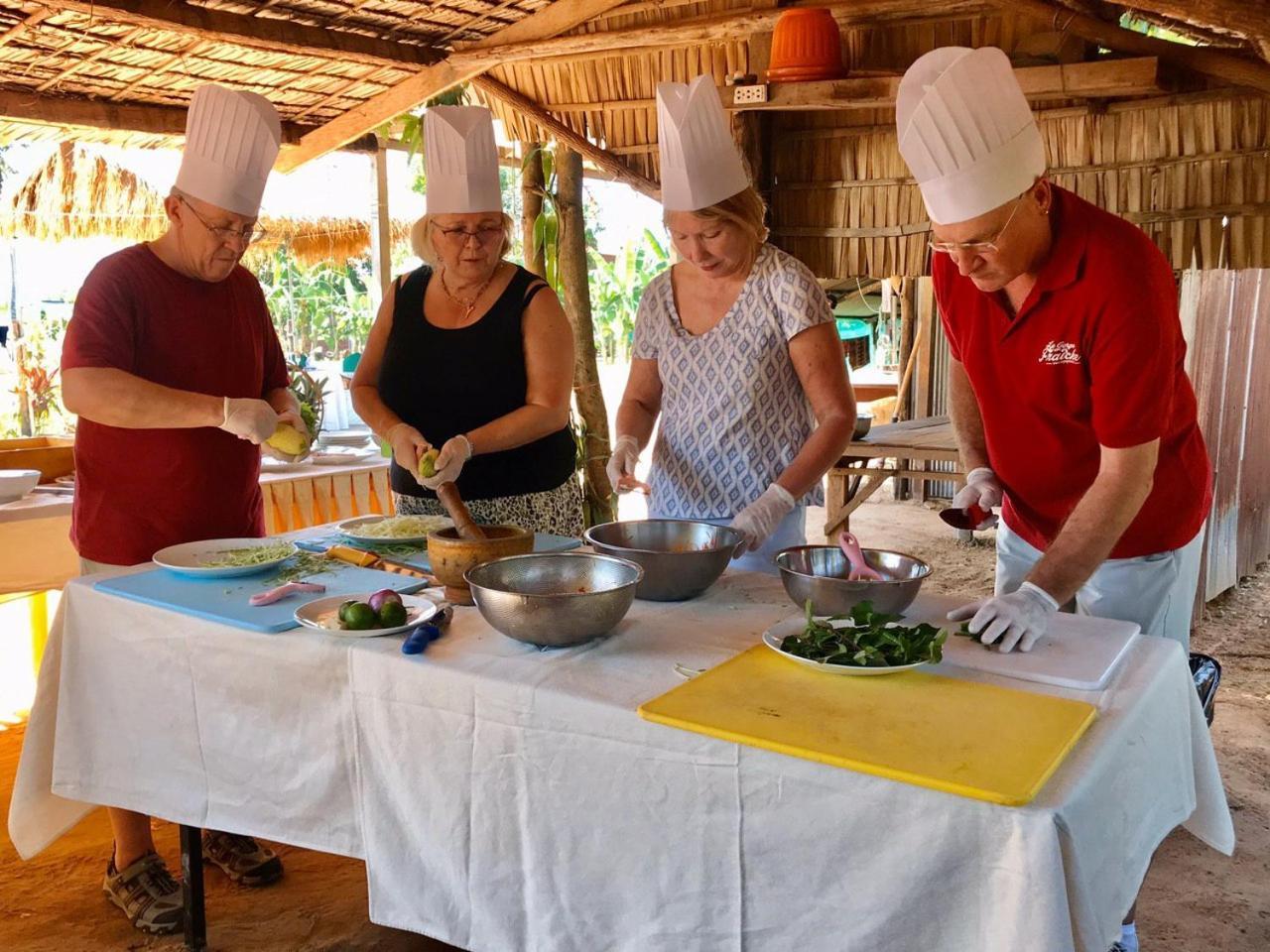 Bronam & 4* Siem Reap
