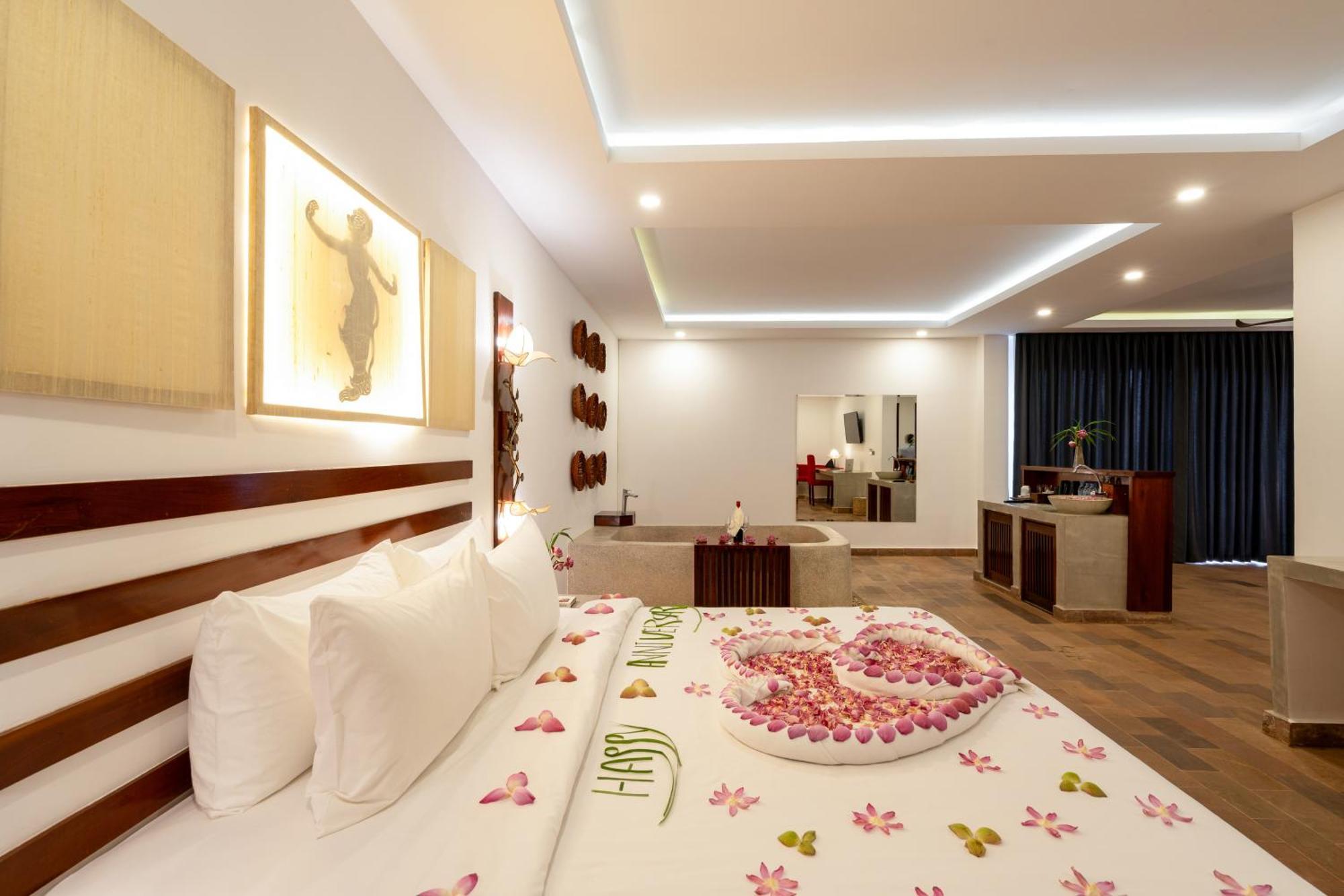 Hotel Angkor Breeze & 4*