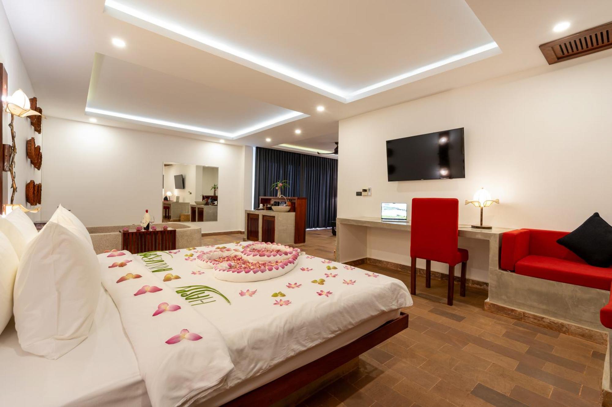 Angkor Breeze & 4*