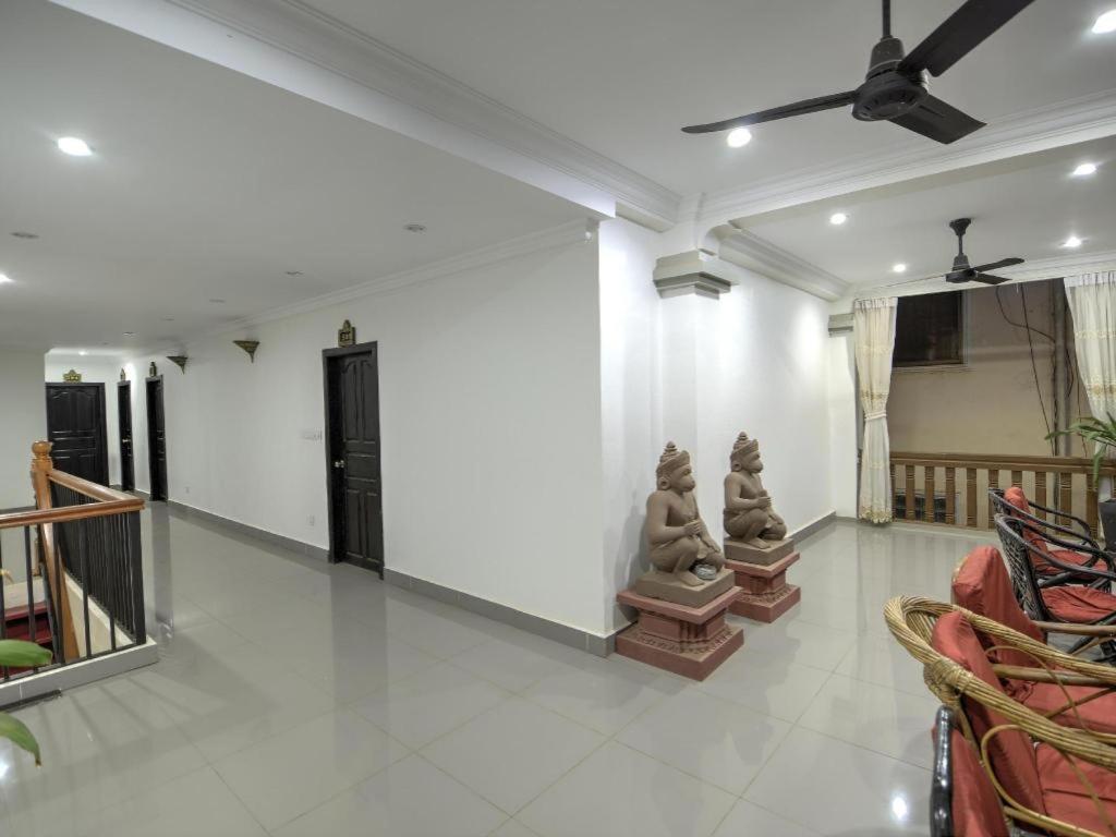 Popular Boutique Hotel 3*