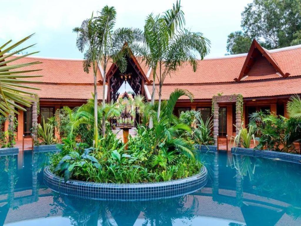 Angkor Village &