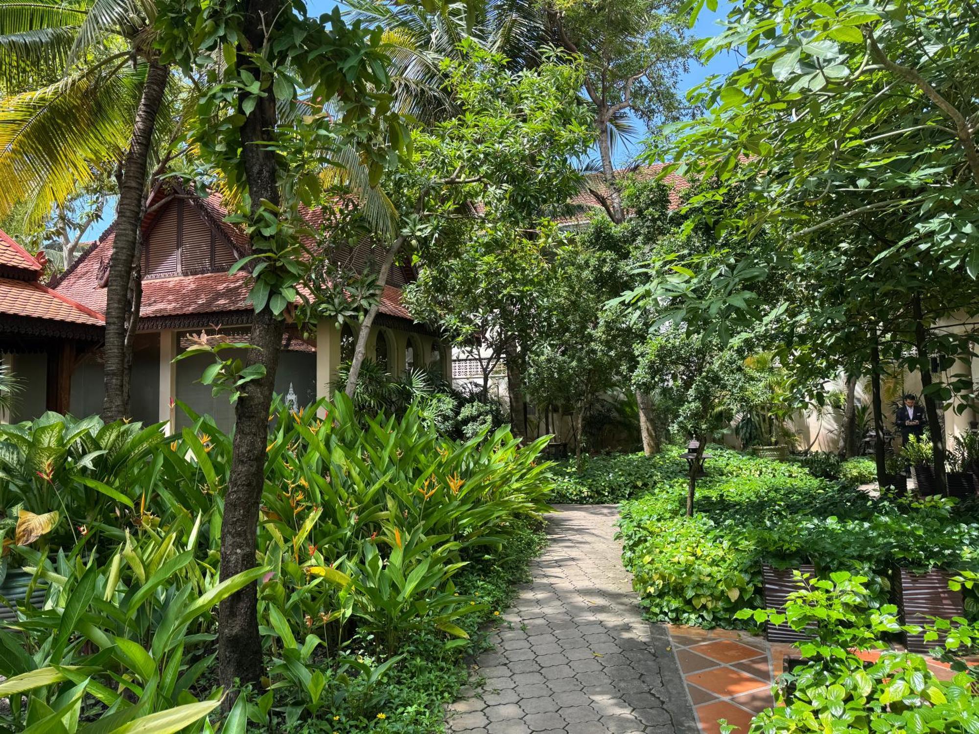 Somadevi Angkor & Hotel 5*