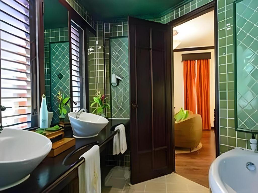 Resort Angkor Village & 5*