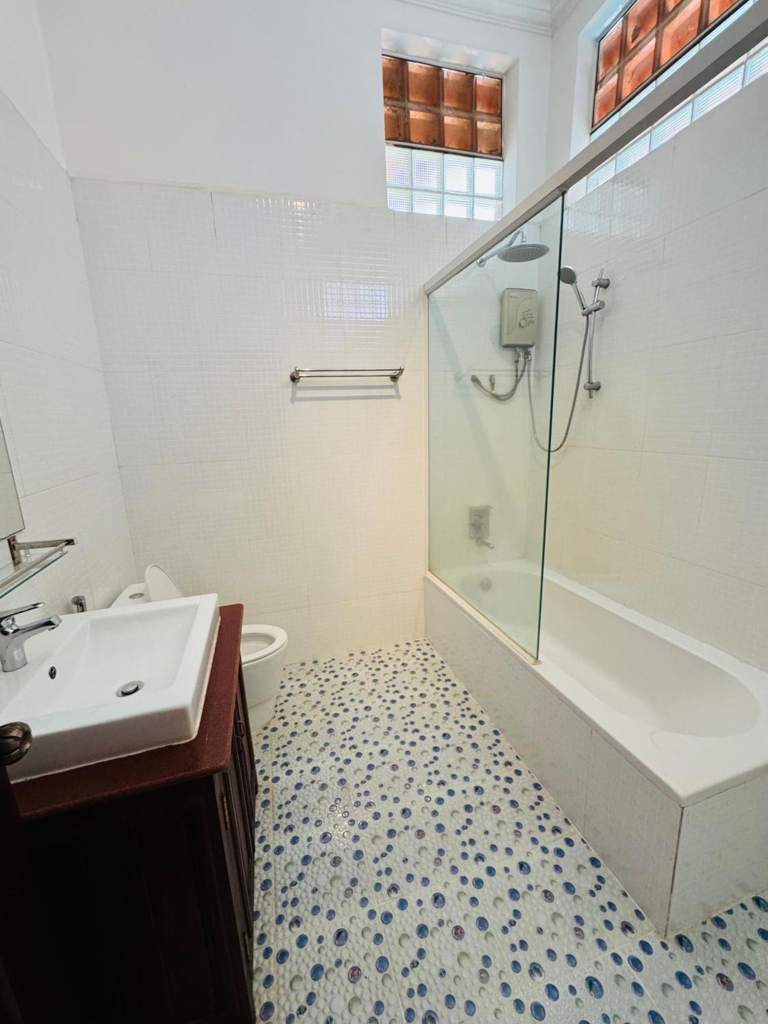Platinum Haven & Gardens Hotel