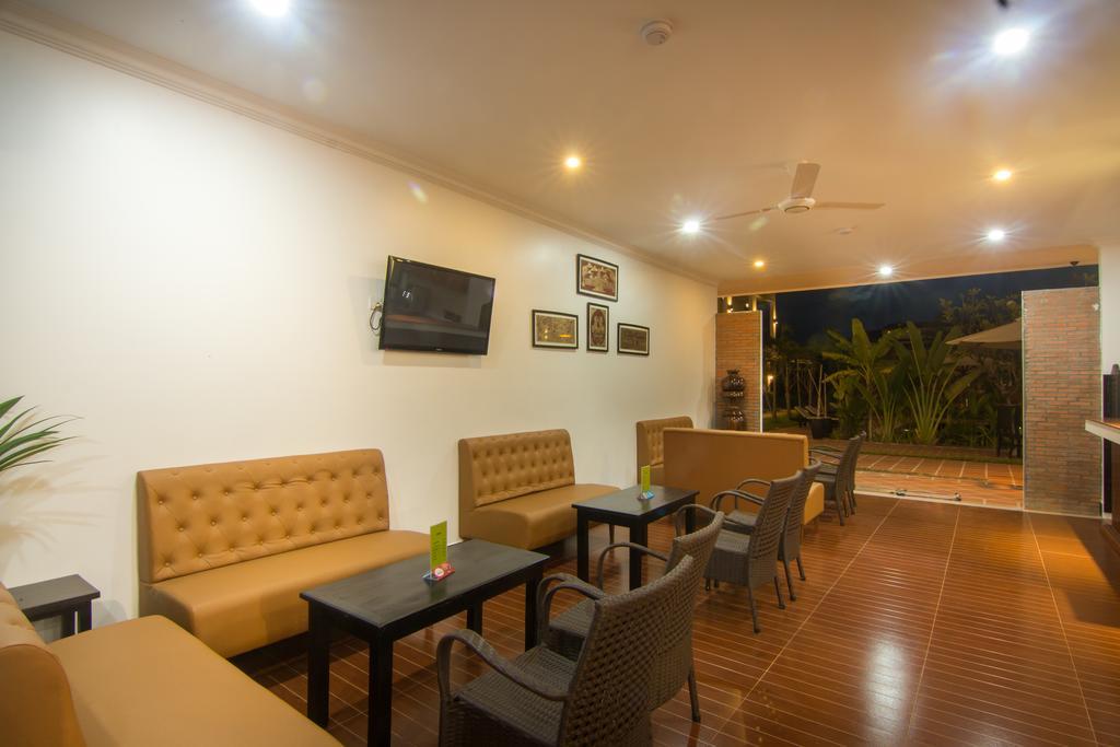 Crown Angkor & Hotel