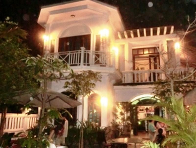Hotel Eocambo 3*