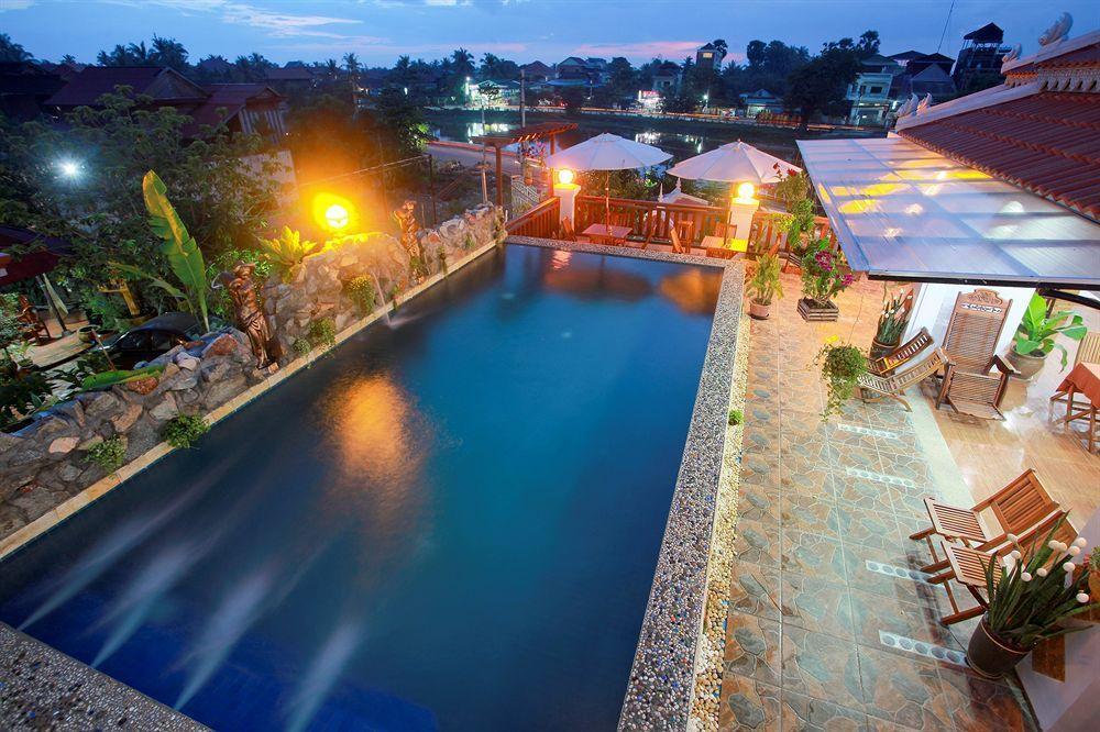 The Seda Hotel 3*