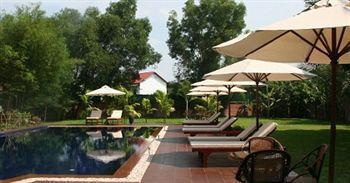 Golden Premier Hotel 3*