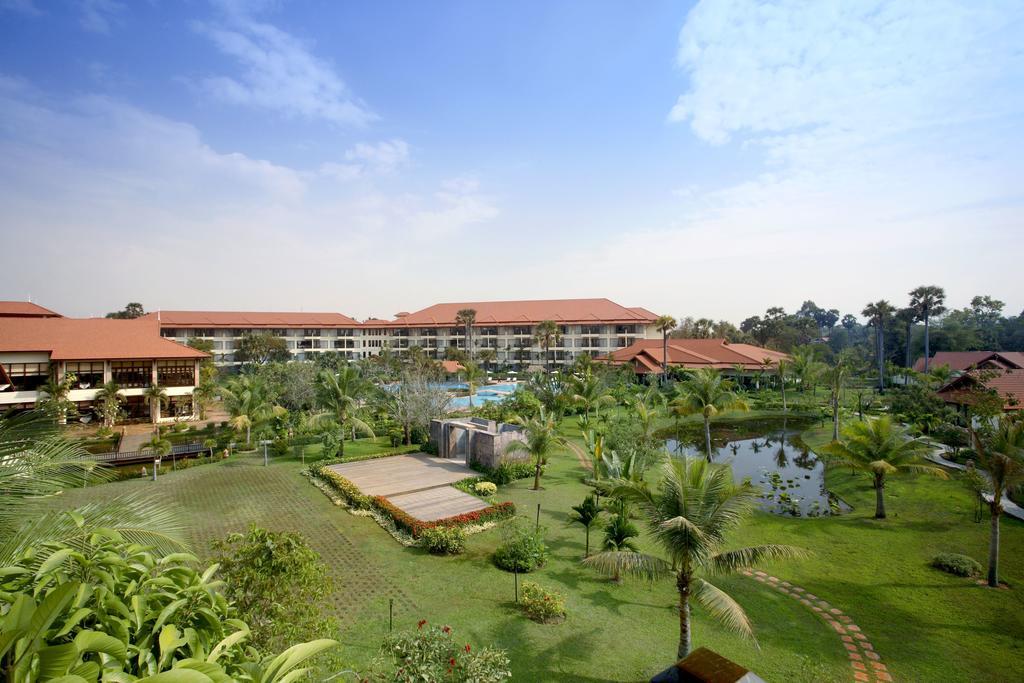 Palace & Hotel