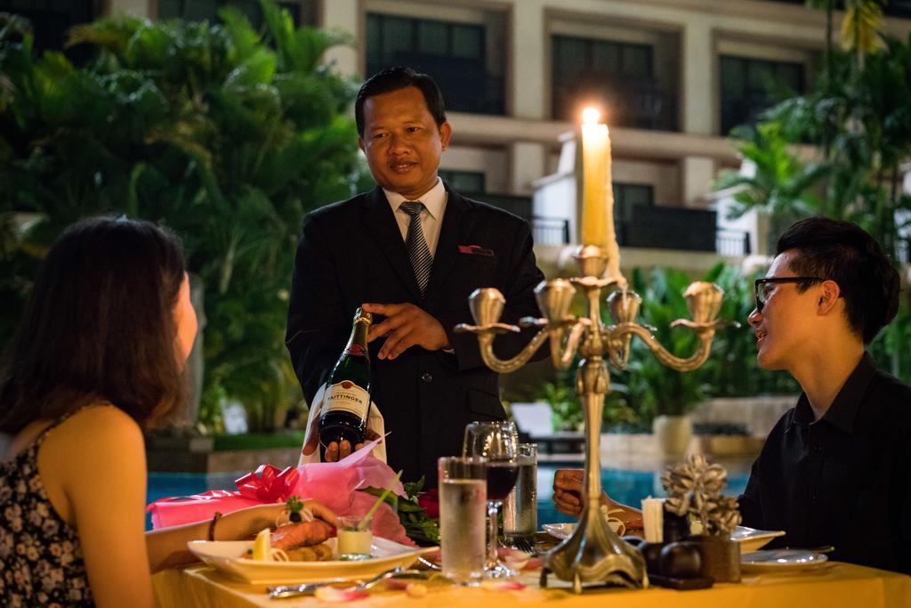 Angkor Miracle Reflection Club 5*