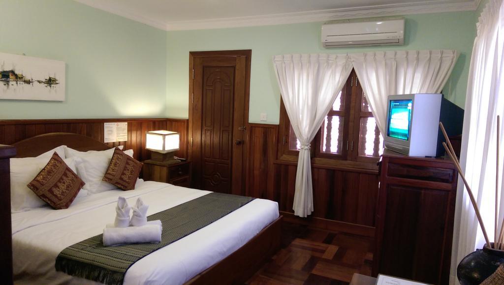 Wooden Angkor Hotel 3*