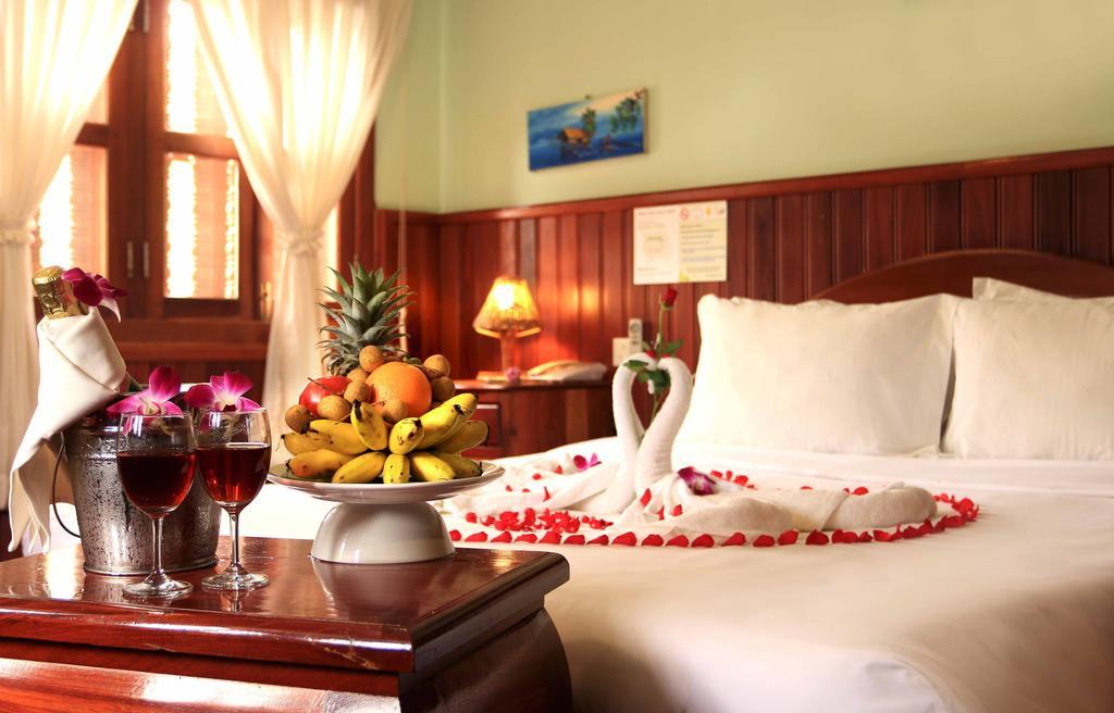 Wooden Angkor 3*