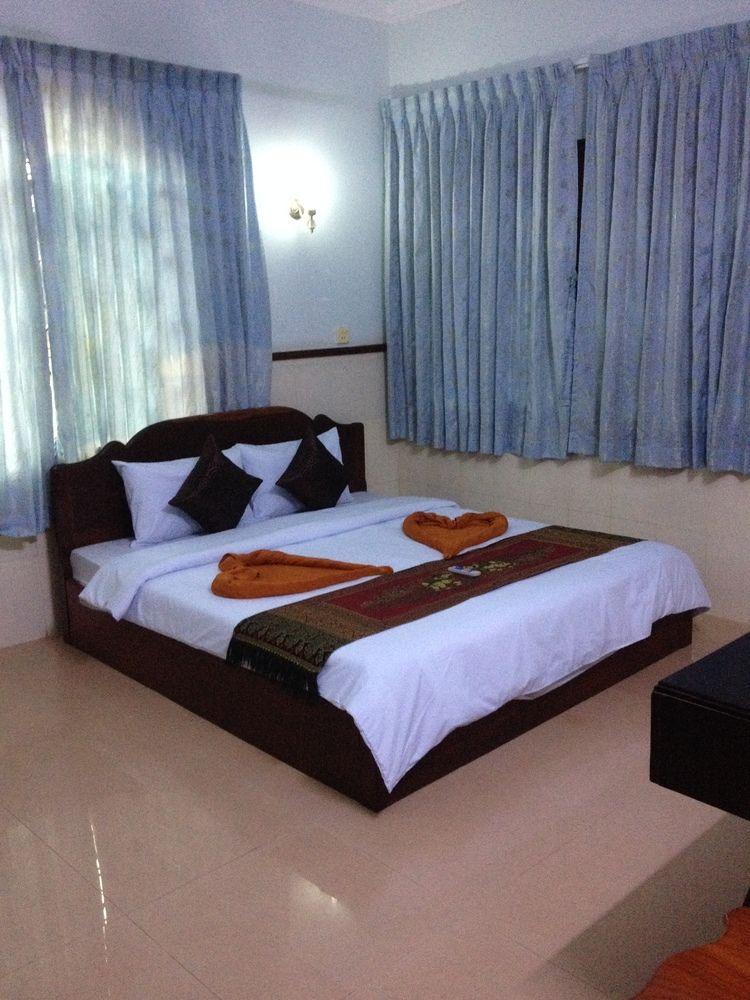 Cambodia Backpacker Hotel 2*