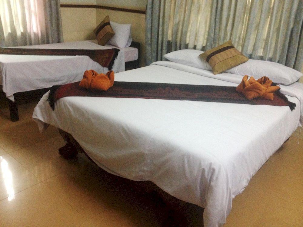 Cambodia Backpacker Hotel 2*