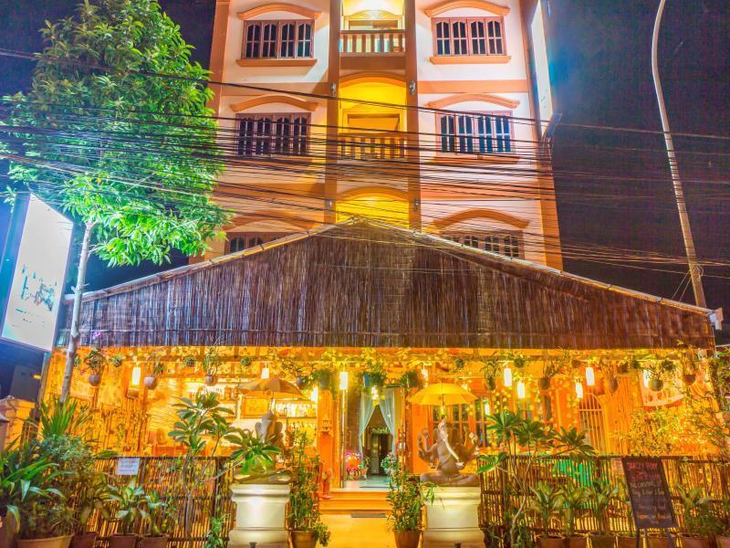 Kiri Hotel 2*