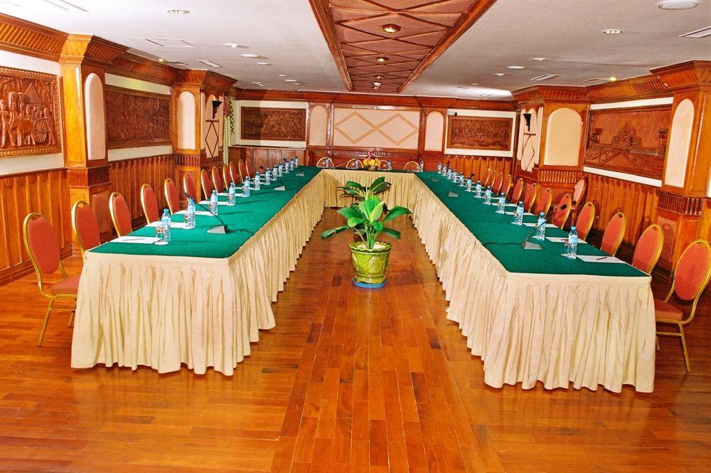 Majestic Angkor Hotel 4*
