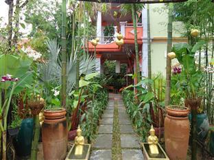Jasmine Garden Hotel