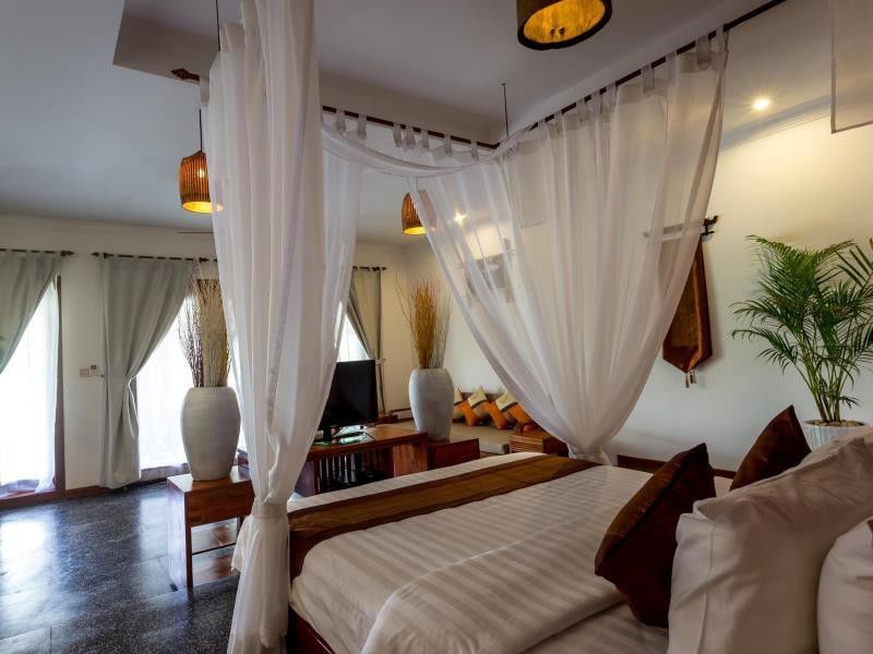 Hotel La Riviere D' Angkor 5*