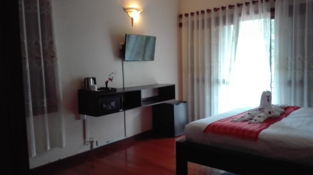 Golden Premier Hotel