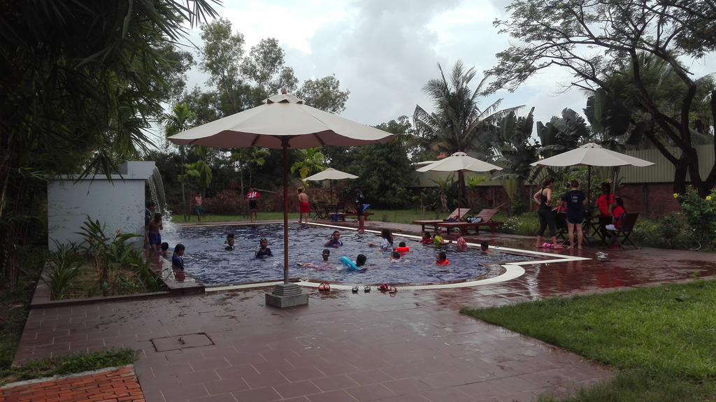 Golden Premier Hotel
