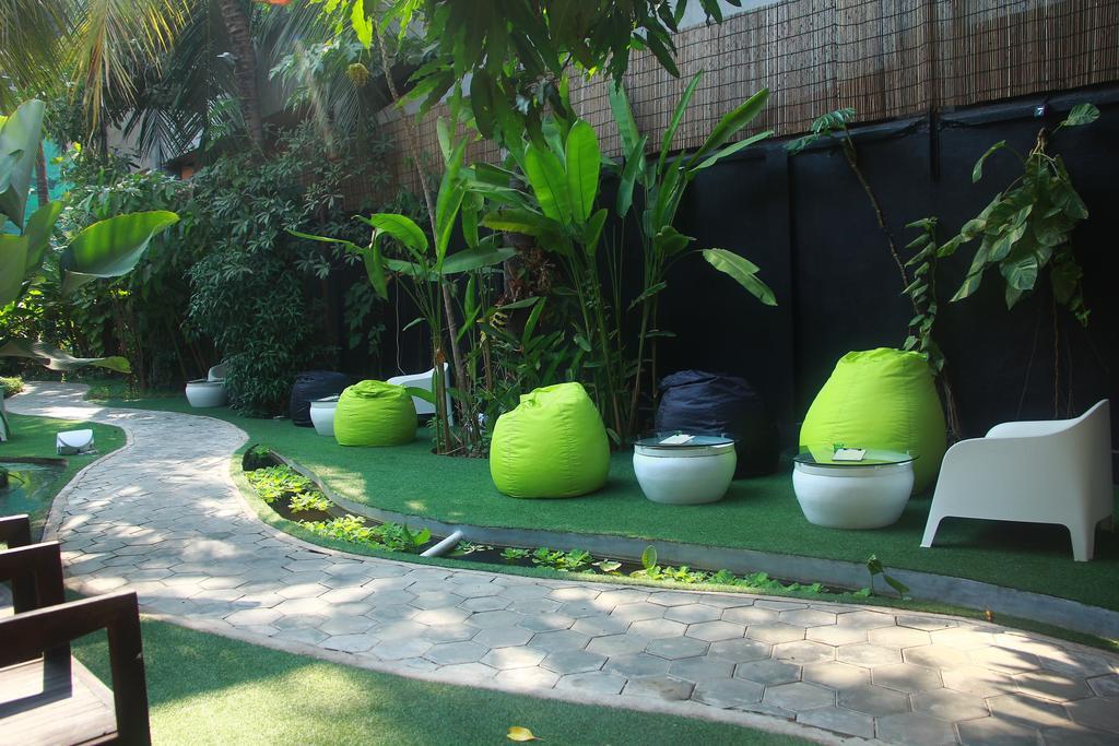 Khách sạn Ashia & Lounge