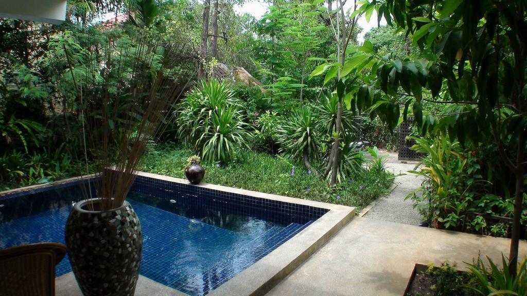 Enkosa 4-bedroom Wooden Luxury House Bed & Breakfast Siem Reap