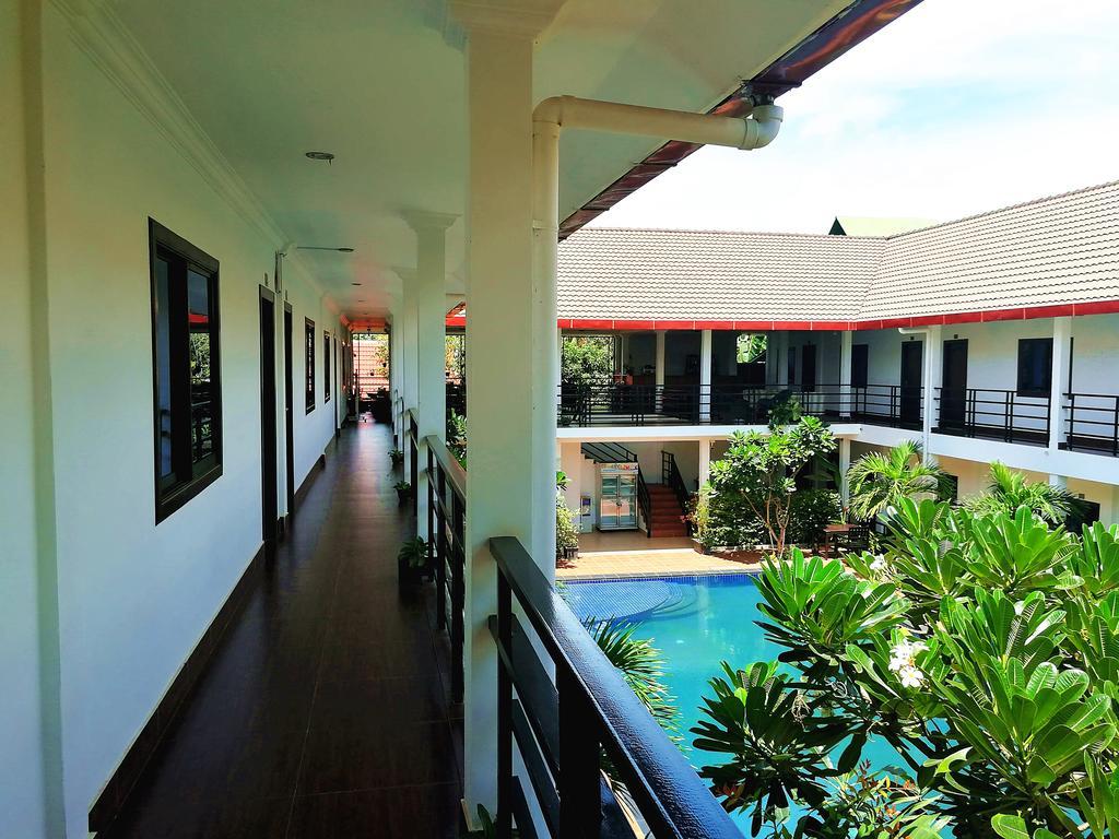 Hotel Angkor 4*