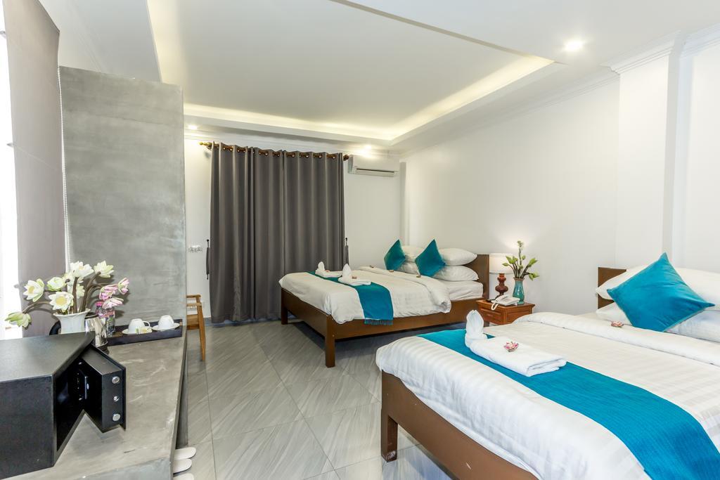 Ravel Boutique 4*