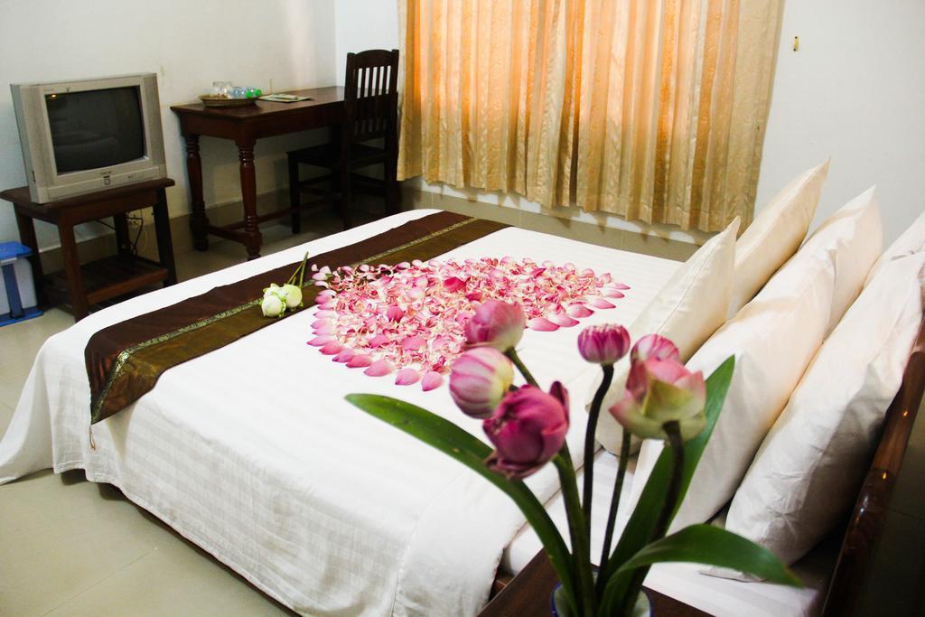 Hotel Tropical Breeze