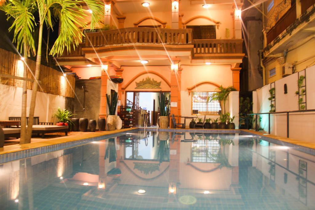 Hotel Tropical Breeze