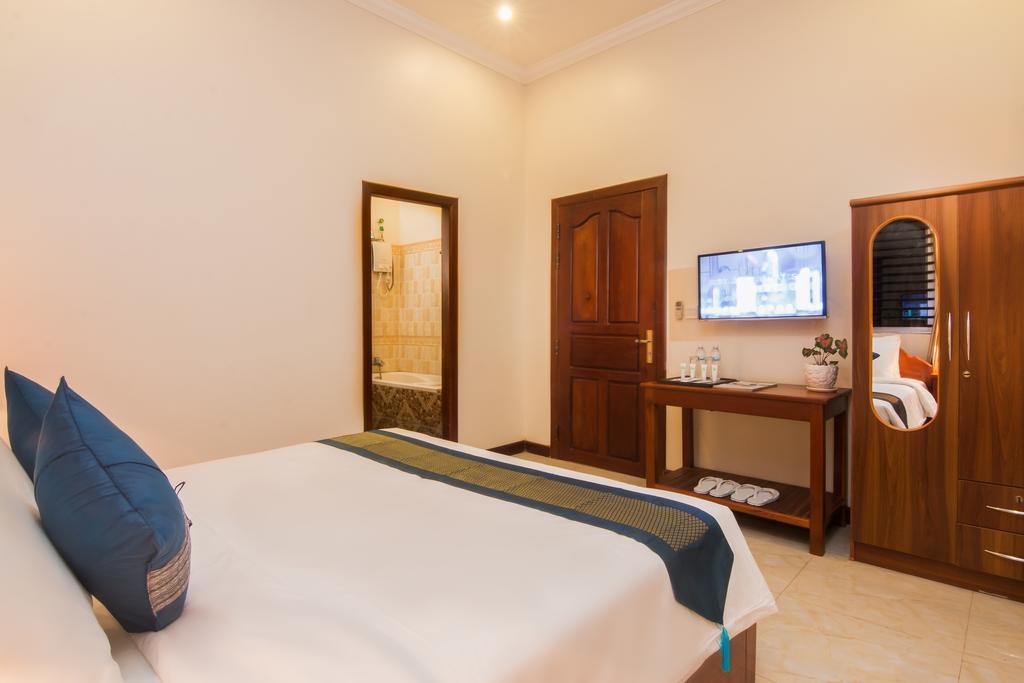 Angkor's Sunshine Siem Reap