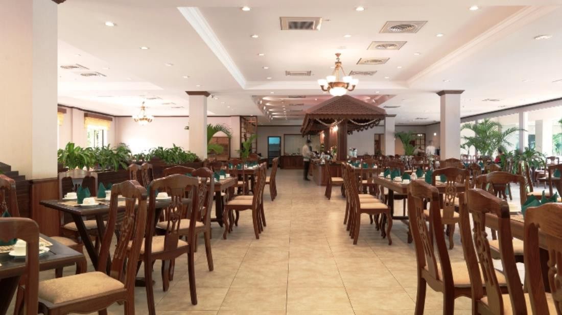 Khách sạn Angkor Howard 5*