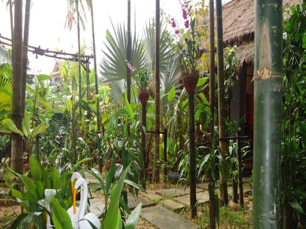 Hotel Jasmine Garden 2*