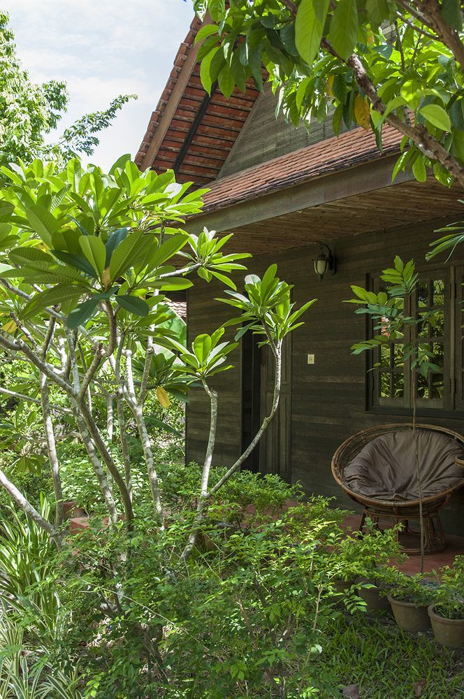 Resort Palm Village & Siem Reap