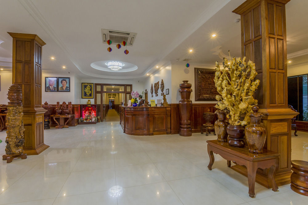 Sokharoth Hotel 4*