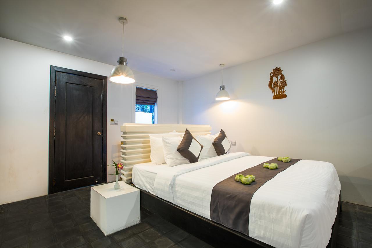 Ashia & Lounge Khách sạn