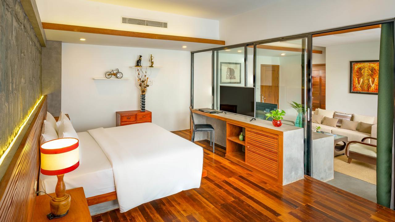 Secondfold Hotel