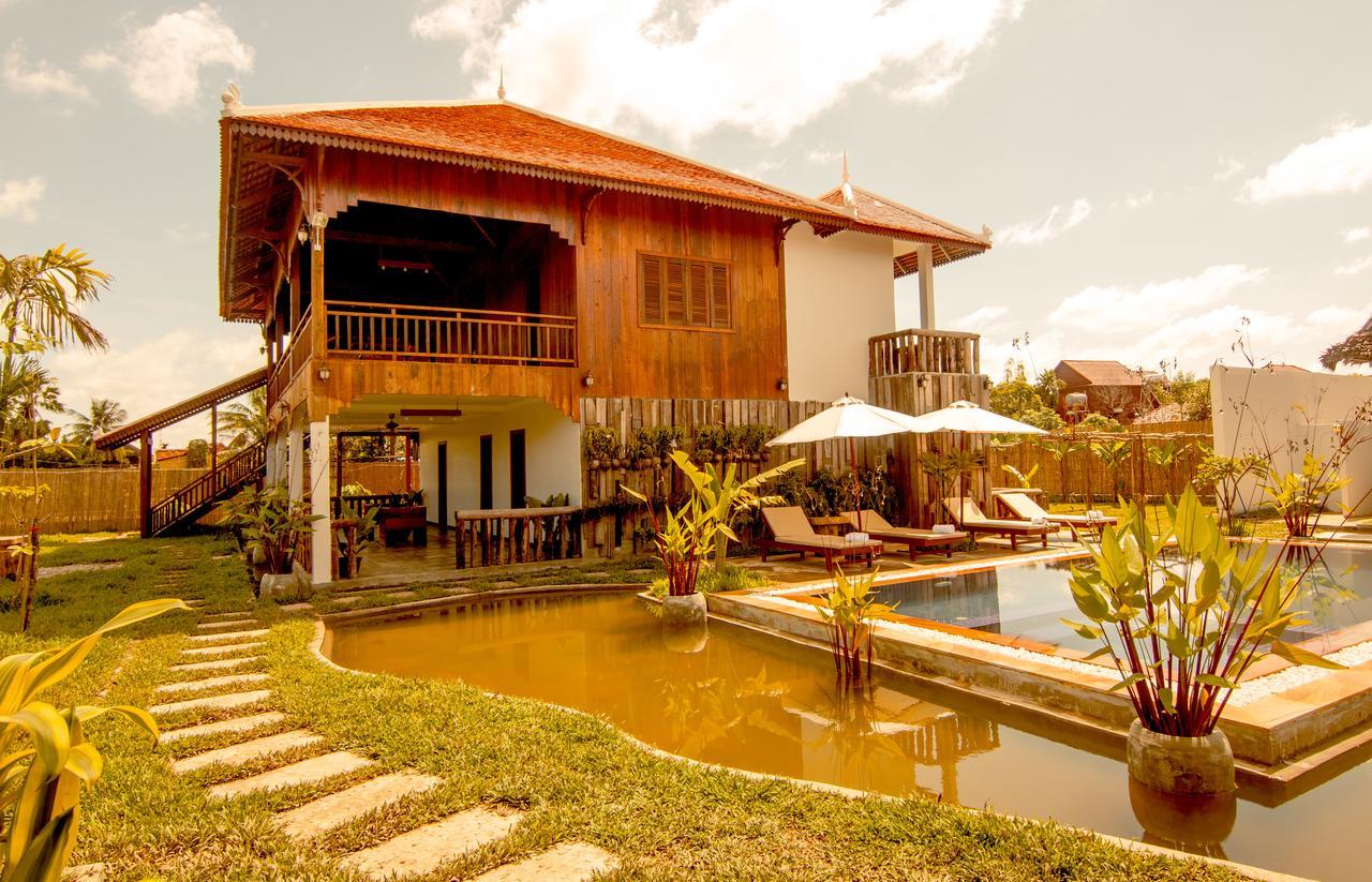 The Clay D Angkor & 4*