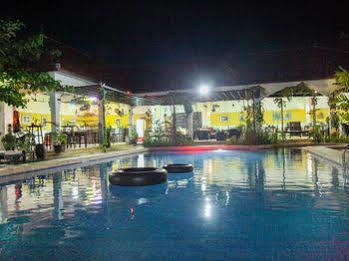 Lotus Hotel