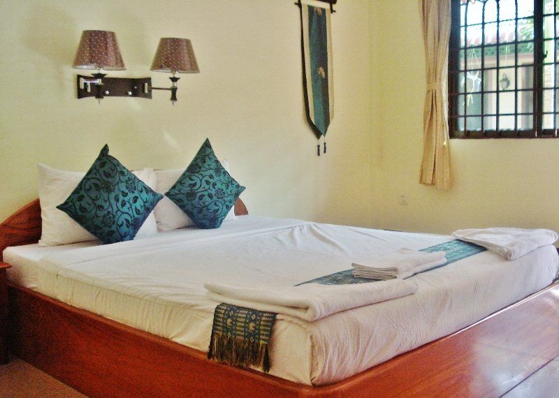 Lotus 2* Siem Reap