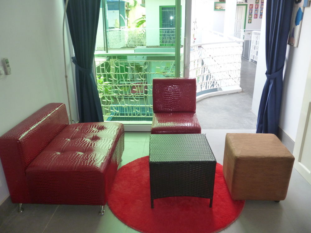 Asrama White Rabbit (adults Only) *