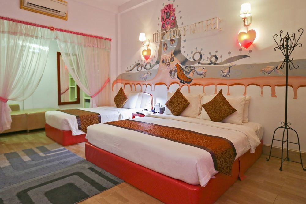 White Rabbit (adults Only) * Siem Reap